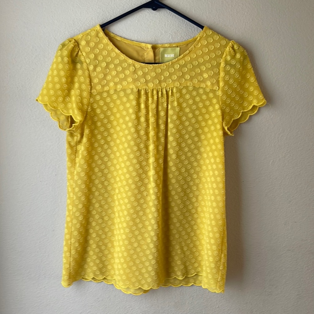 Maeve Anthropologie Yellow Scalloped Polkadot blouse